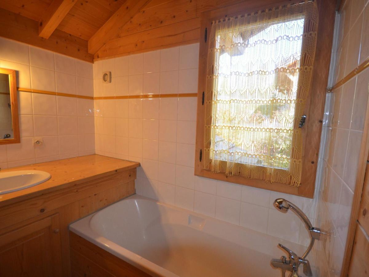 Chalet Cosy Aux Gets, Proche Du Lac Avec Sauna Et Parking Prive - Fr-1-623-58 Les Gets Exterior photo